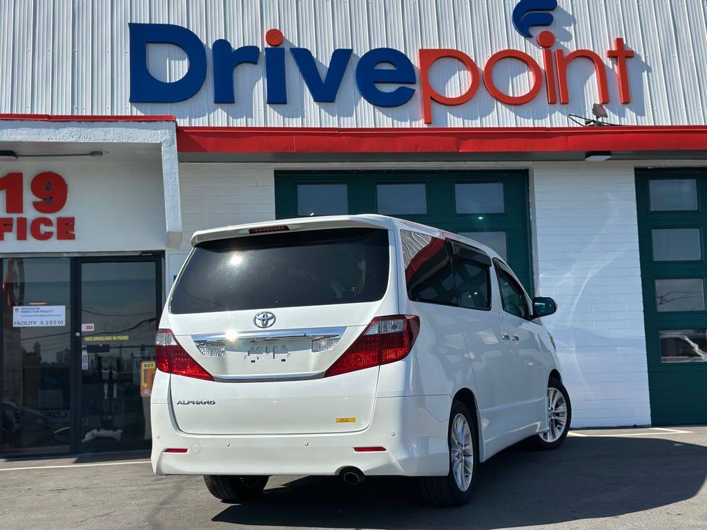2009 Toyota Alphard - photo 3