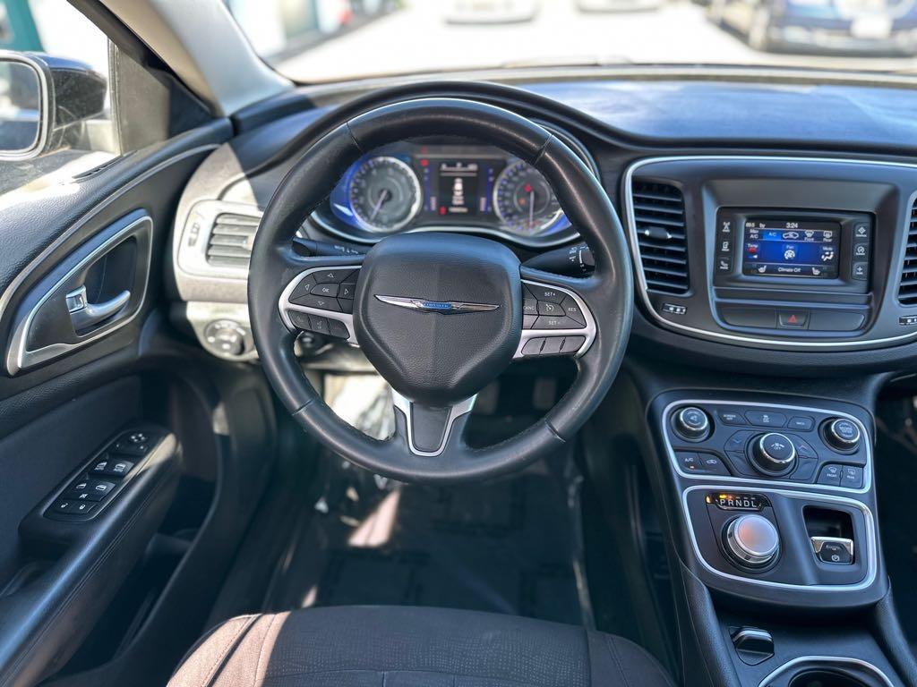 2015 Chrysler 200 Limited - photo 10