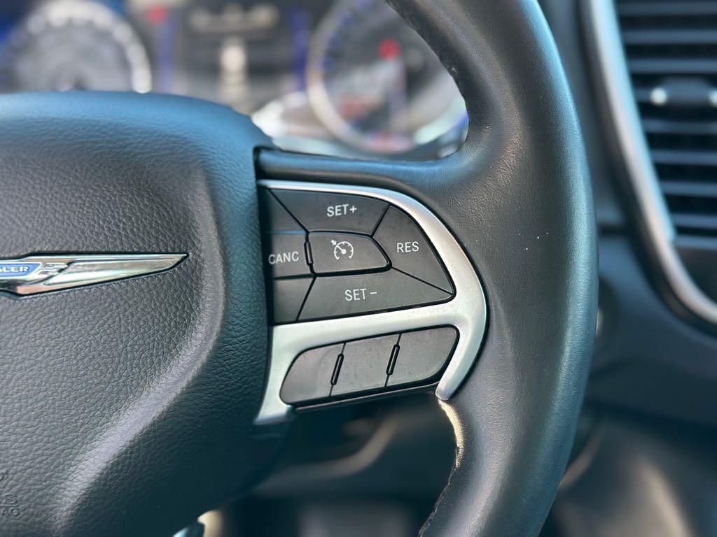 2015 Chrysler 200 Limited - photo 16