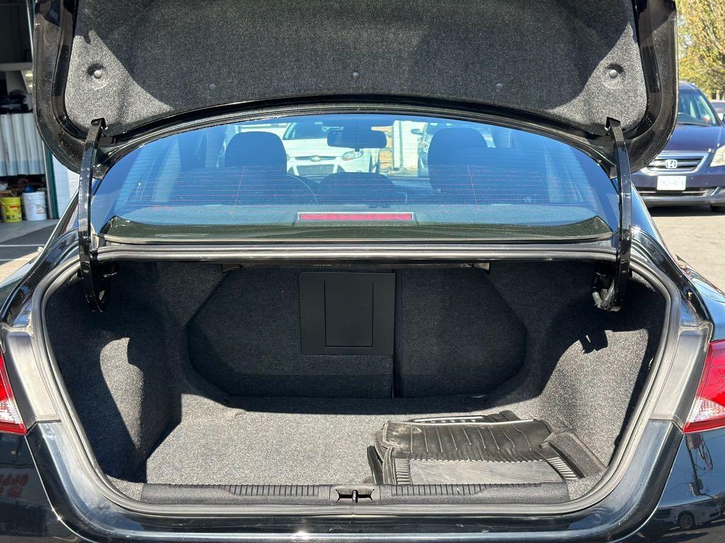 2015 Chrysler 200 Limited - photo 7