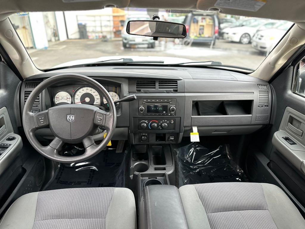 2011 Dodge Dakota SXT - photo 11