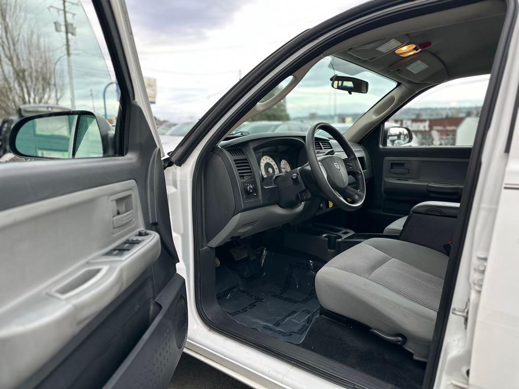 2011 Dodge Dakota SXT - photo 13