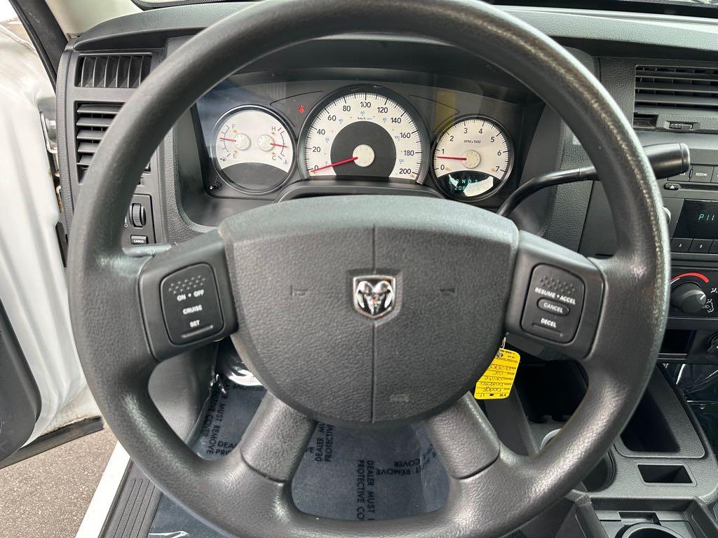 2011 Dodge Dakota SXT - photo 16