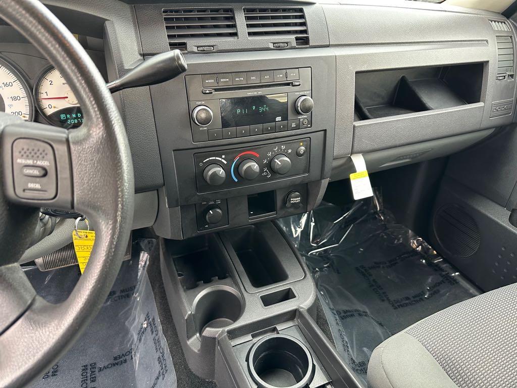 2011 Dodge Dakota SXT - photo 17