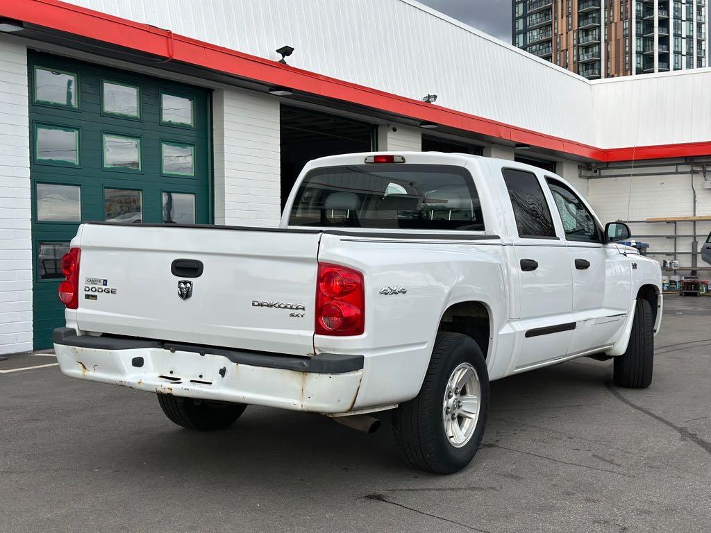 2011 Dodge Dakota SXT - photo 4