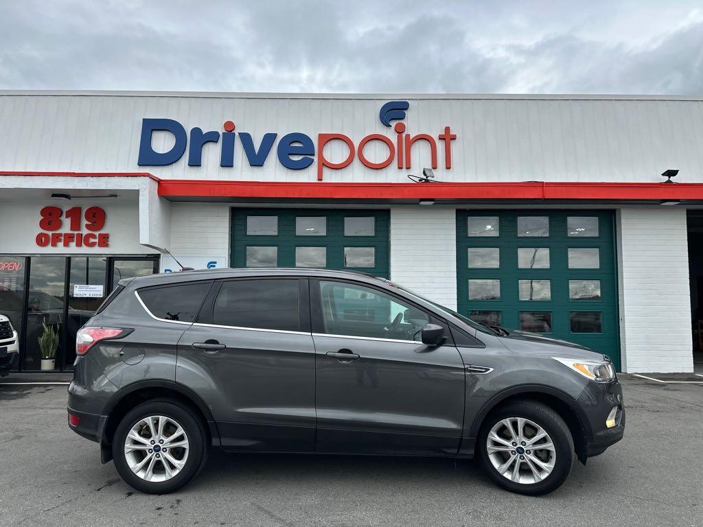 2017 Ford Escape SE - photo 6