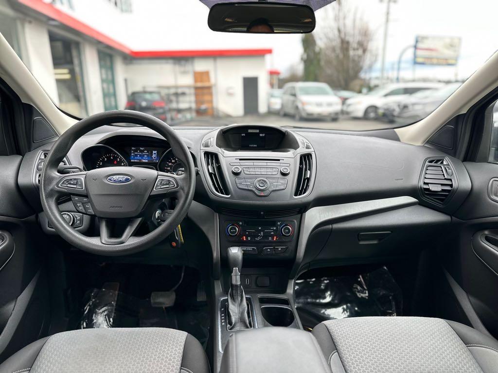 2017 Ford Escape SE - photo 9