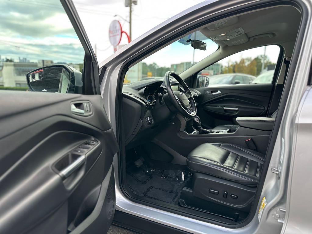 2019 Ford Escape SEL for sale at Drive Point Auto in Coquitlam, BC — photo 11 of 23