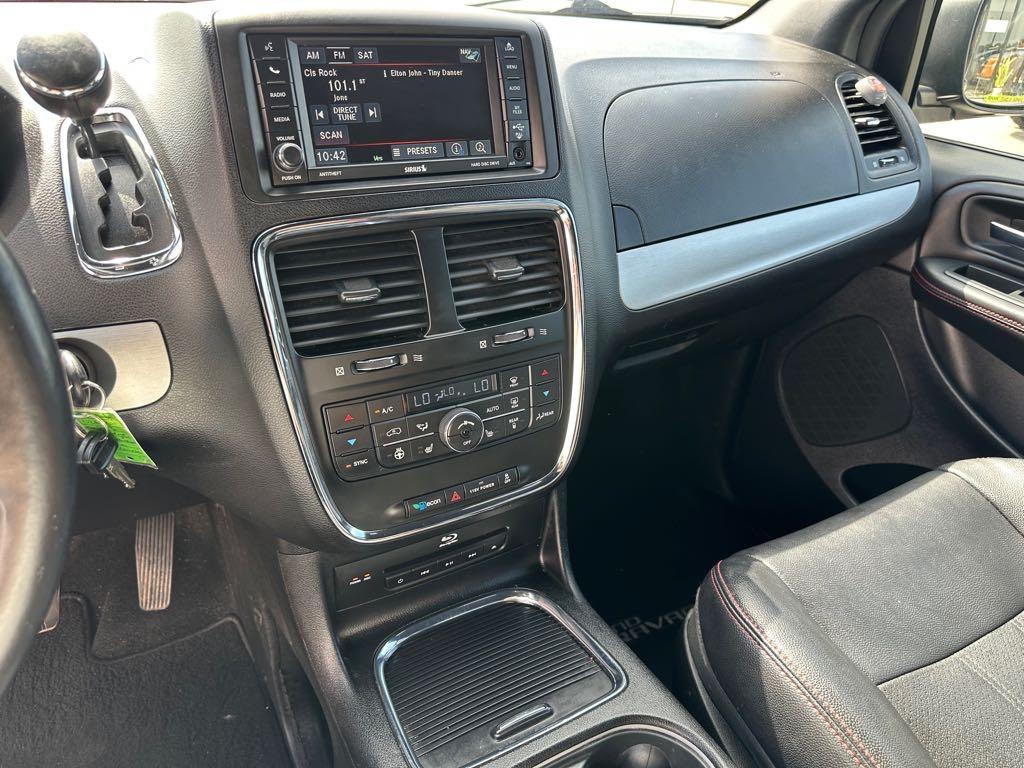 2013 Dodge Grand Caravan R/T for sale at Drive Point Auto in Coquitlam, BC — photo 15 of 18