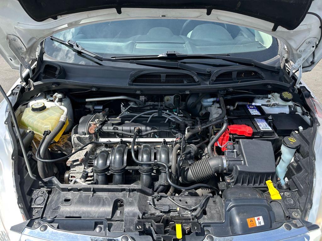 2012 Ford Fiesta SEL for sale at Drive Point Auto in Coquitlam, BC — photo 15 of 16