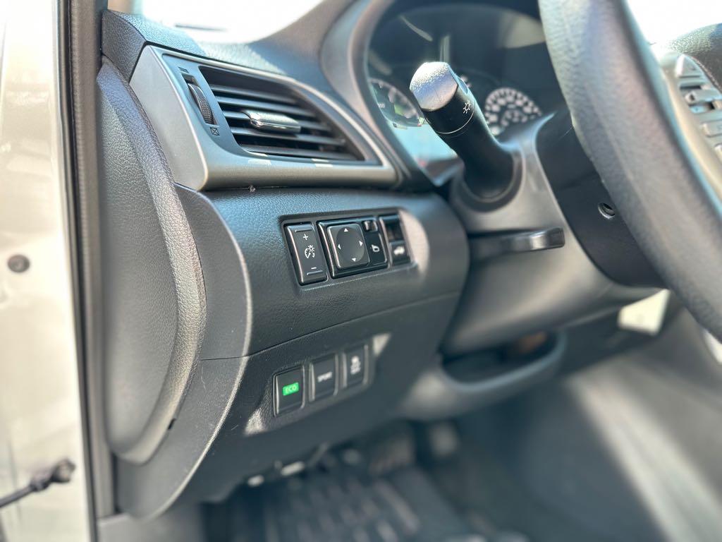 2013 Nissan Sentra S - photo 13
