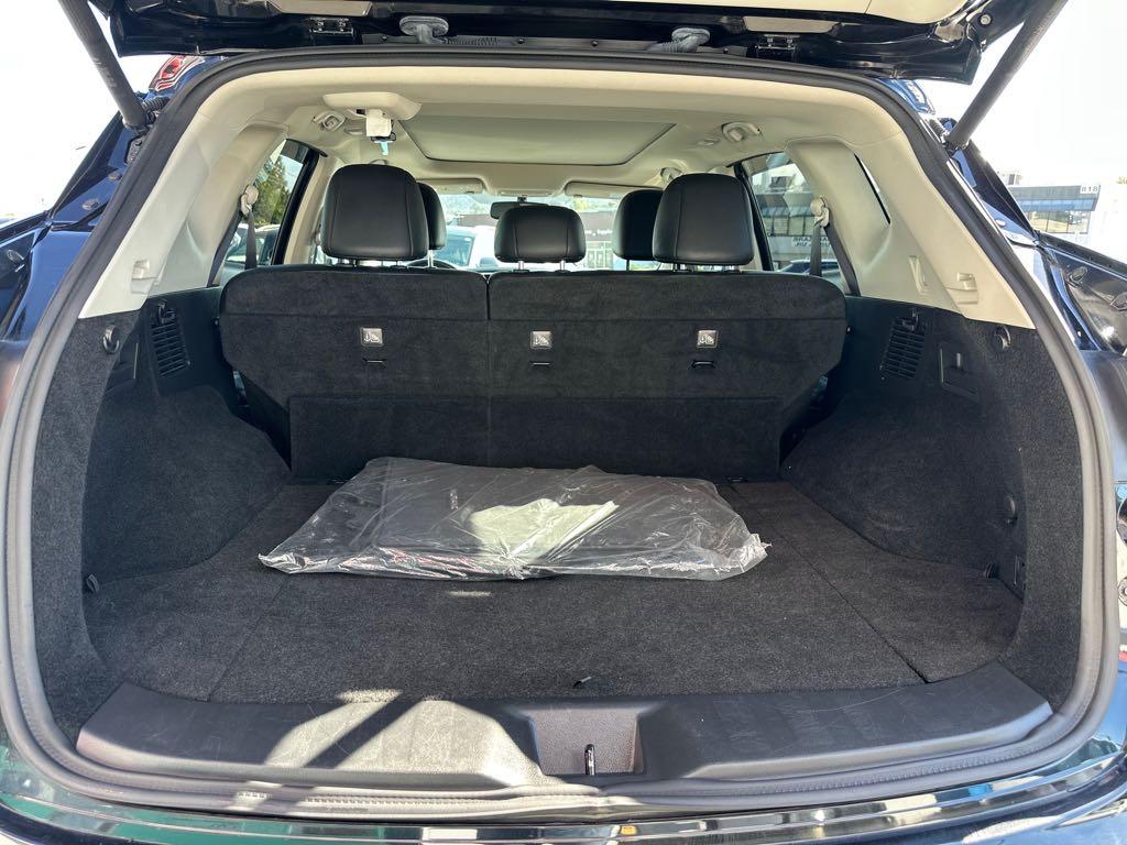 2018 Nissan Murano Midnight Edition for sale at Drive Point Auto in Coquitlam, BC — photo 7 of 22