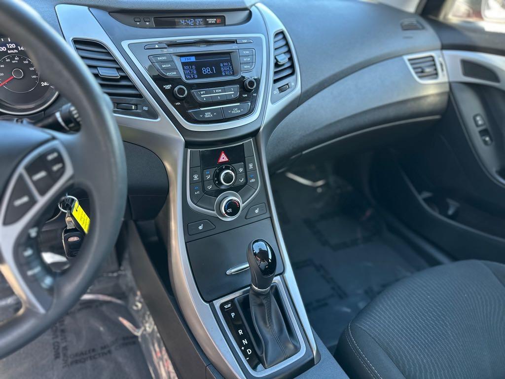 2015 Hyundai Elantra GL - photo 17