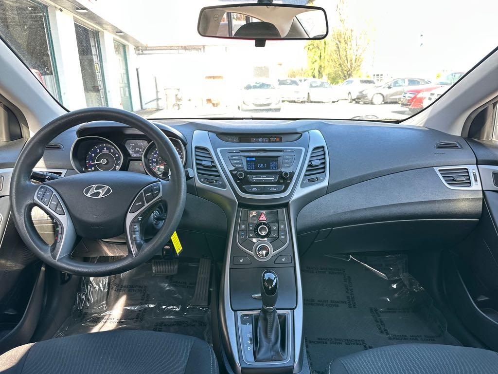 2015 Hyundai Elantra GL - photo 9