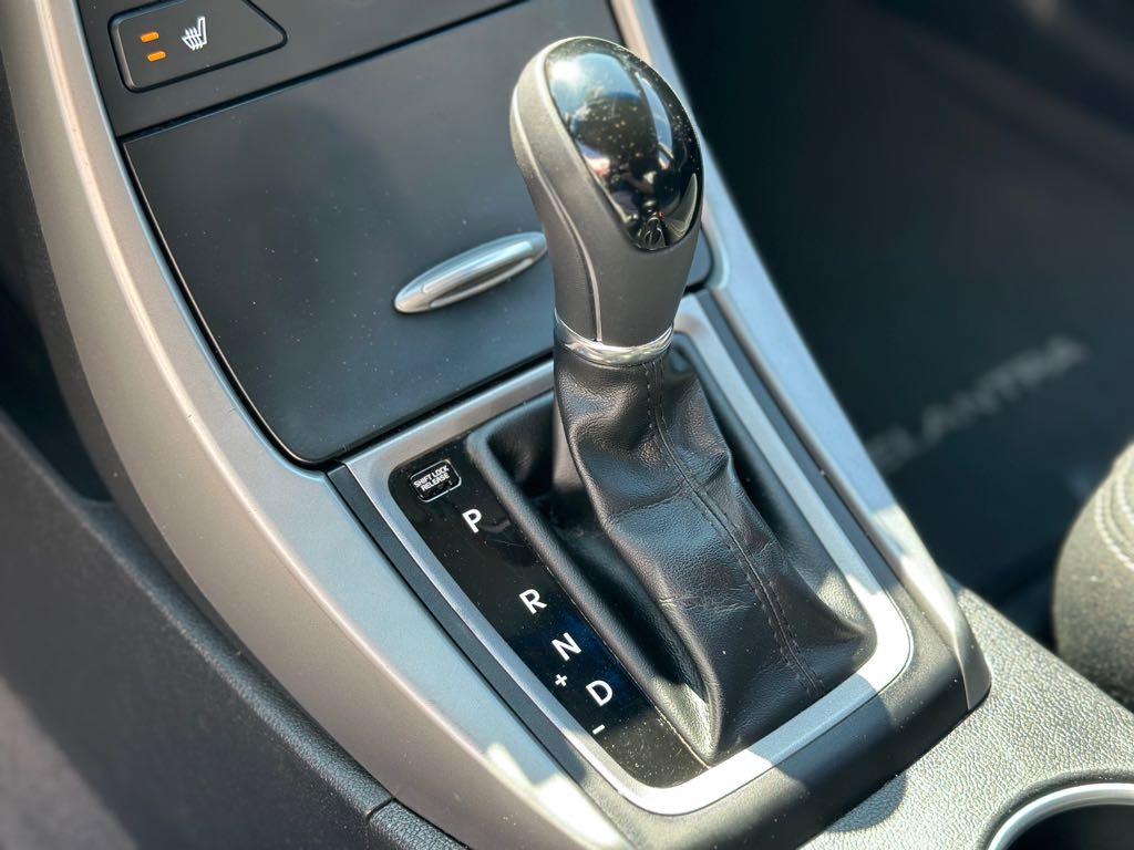 2015 Hyundai Elantra GLS - photo 18