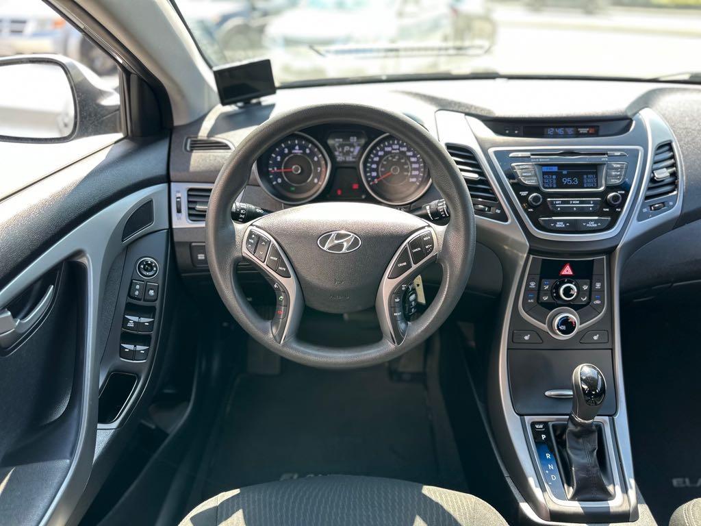 2015 Hyundai Elantra GLS - photo 9