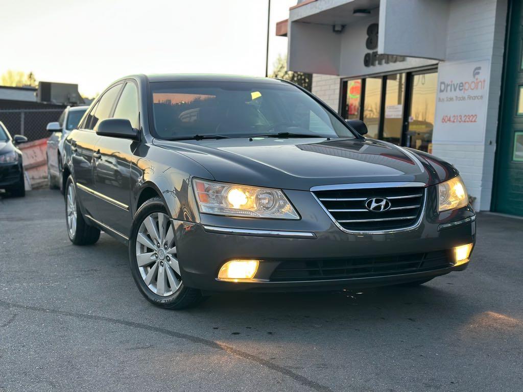 2010 Hyundai Sonata Limited - photo 1