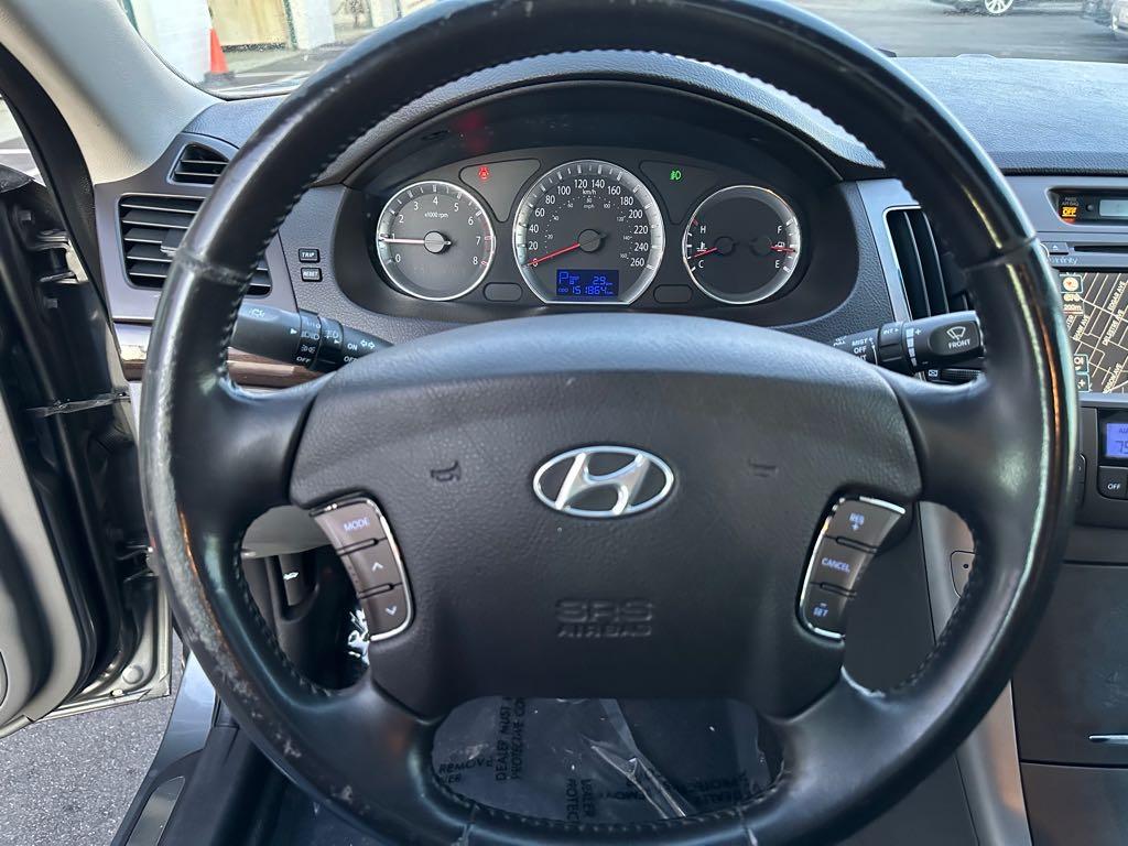 2010 Hyundai Sonata Limited - photo 15
