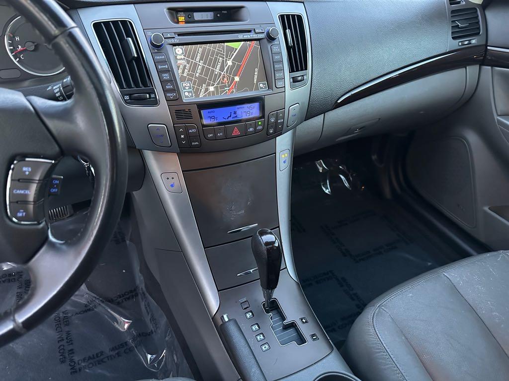 2010 Hyundai Sonata Limited - photo 16