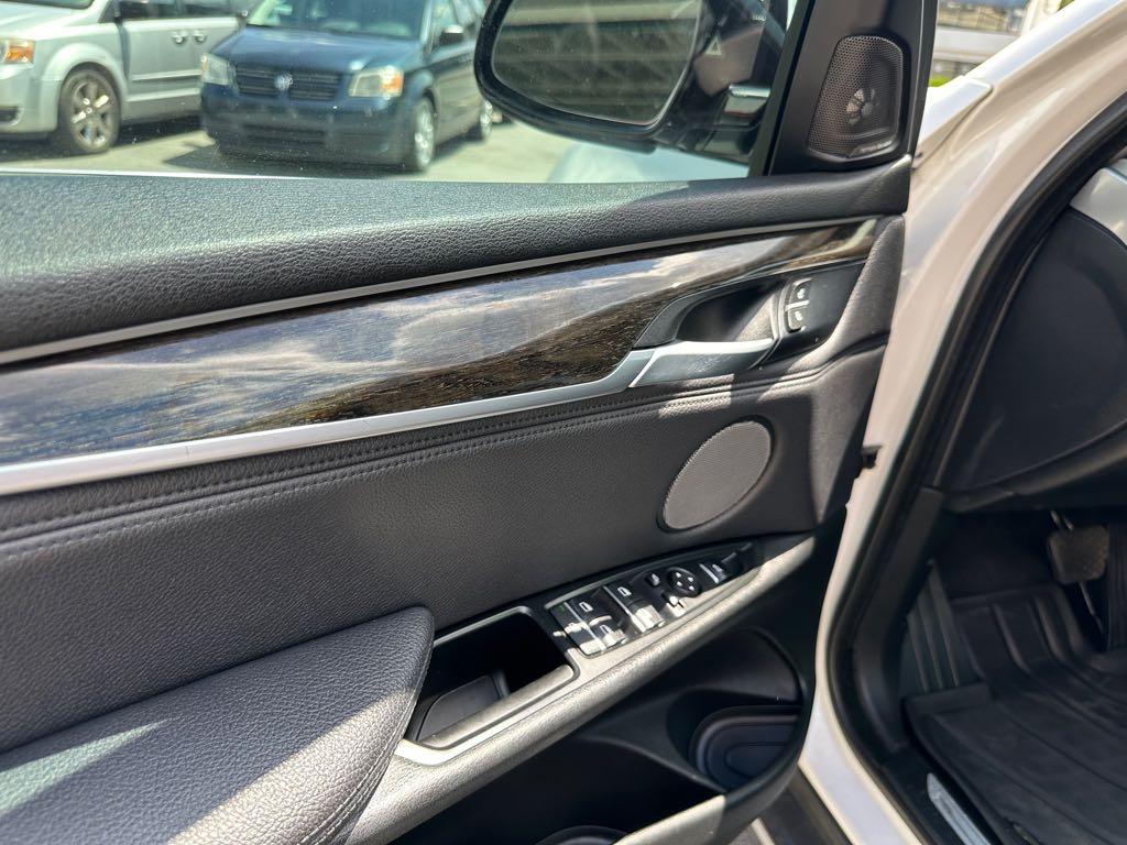 2016 BMW X5 xDrive35d for sale at Drive Point Auto in Coquitlam, BC — photo 15 of 25