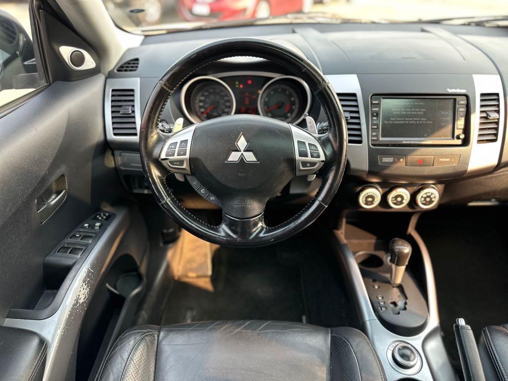 2007 Mitsubishi Outlander for sale at Drive Point Auto in Coquitlam, BC — photo 12 of 21