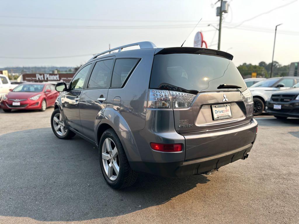 2007 Mitsubishi Outlander for sale at Drive Point Auto in Coquitlam, BC — photo 3 of 21