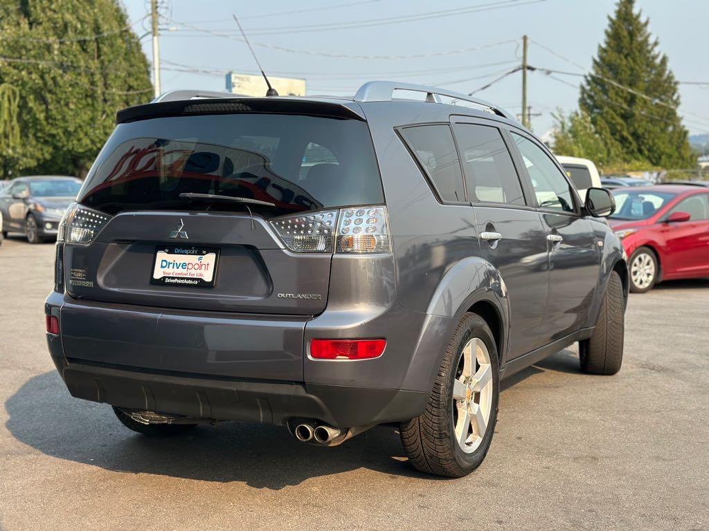 2007 Mitsubishi Outlander for sale at Drive Point Auto in Coquitlam, BC — photo 4 of 21