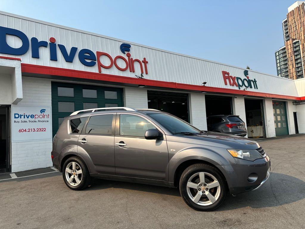 2007 Mitsubishi Outlander for sale at Drive Point Auto in Coquitlam, BC — photo 5 of 21