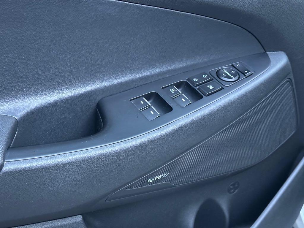 2018 Hyundai Tucson Ultimate for sale at Drive Point Auto in Coquitlam, BC — photo 13 of 22