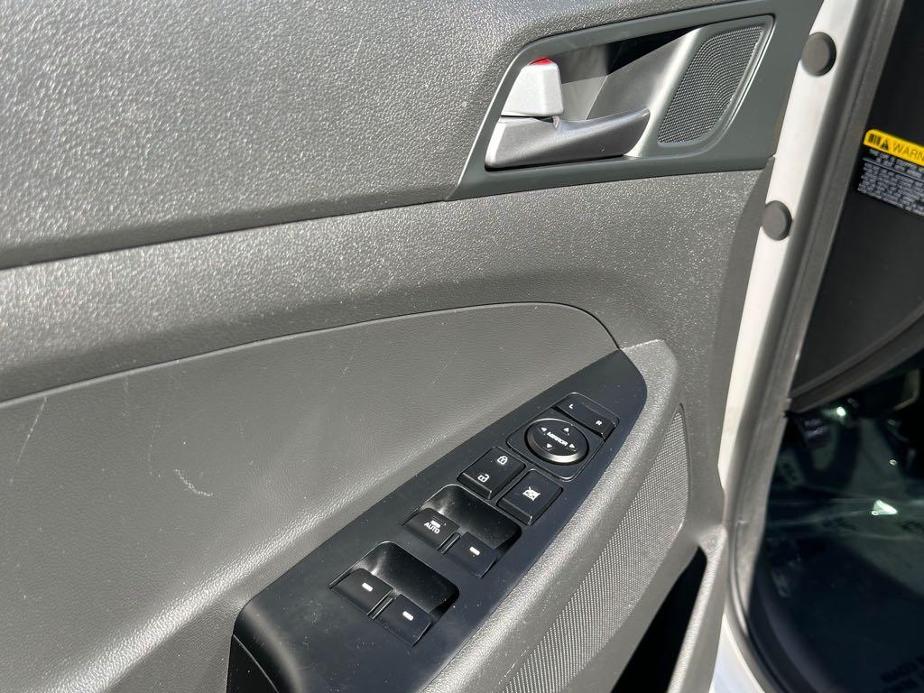 2017 Hyundai Tucson SE - photo 14