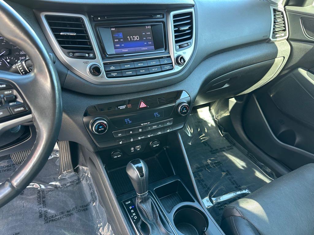 2017 Hyundai Tucson SE - photo 19