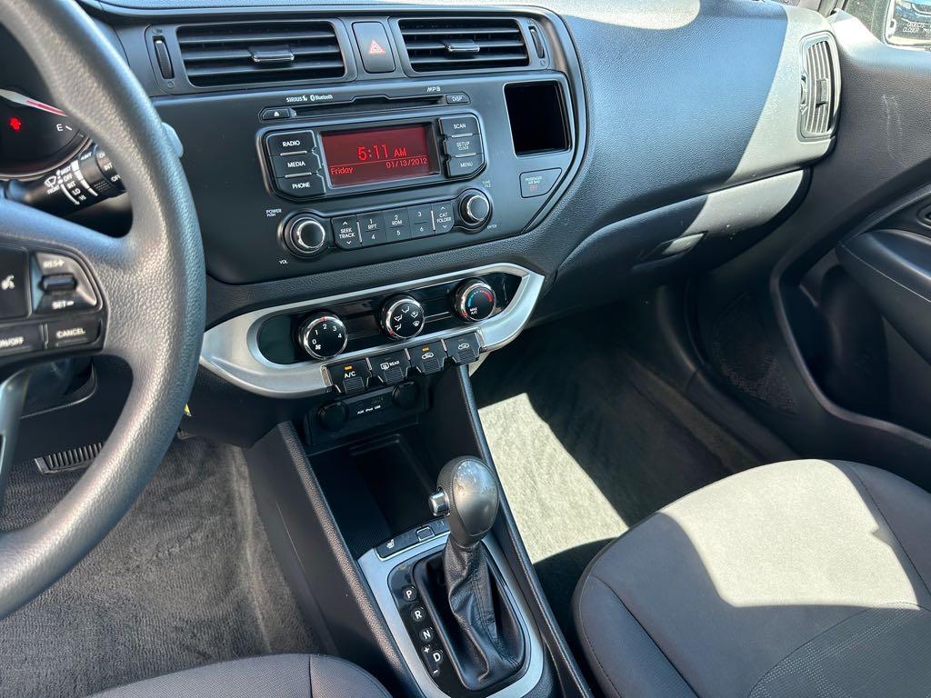 2013 Kia Rio - photo 16