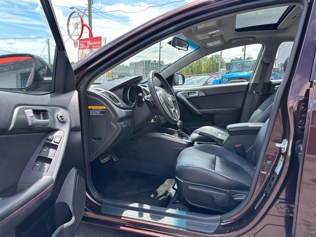 2011 Kia Forte HGS for sale at Drive Point Auto in Coquitlam, BC — photo 12 of 22