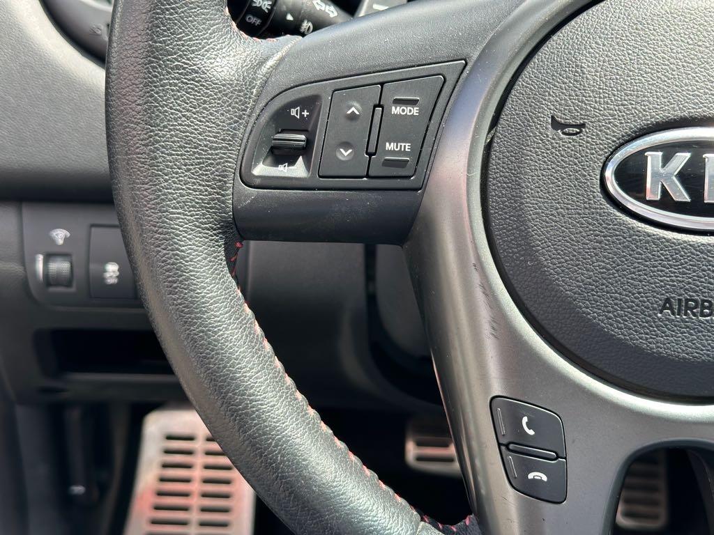 2011 Kia Forte HGS for sale at Drive Point Auto in Coquitlam, BC — photo 16 of 22