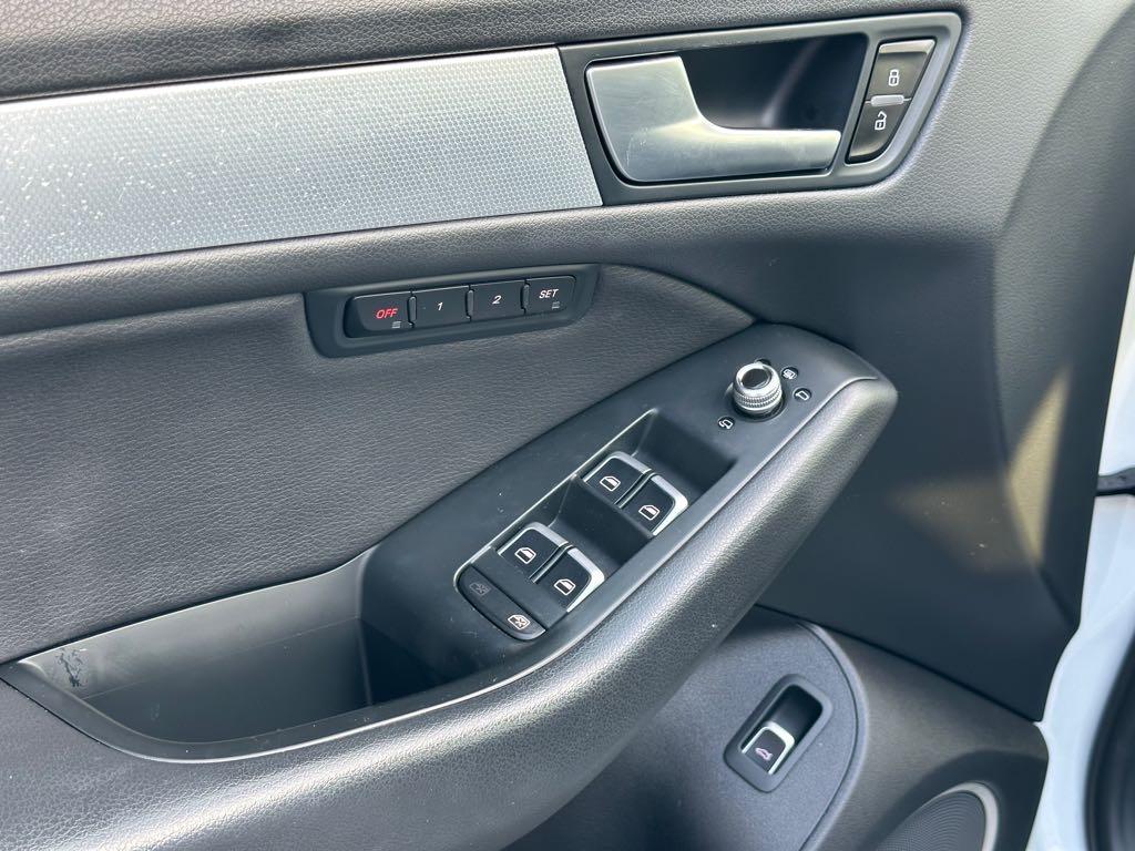 2015 Audi Q5 Technik for sale at Drive Point Auto in Coquitlam, BC — photo 13 of 20