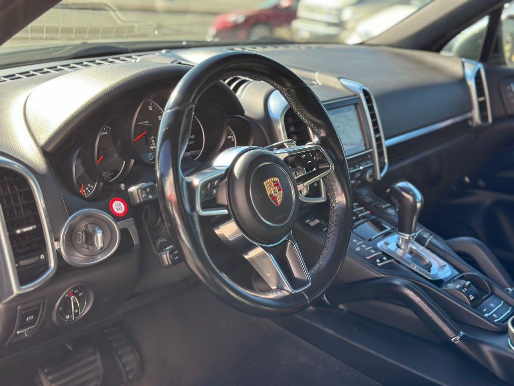 2016 Porsche Cayenne for sale at Drive Point Auto in Coquitlam, BC — photo 12 of 19