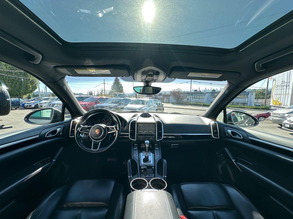2016 Porsche Cayenne for sale at Drive Point Auto in Coquitlam, BC — photo 9 of 19