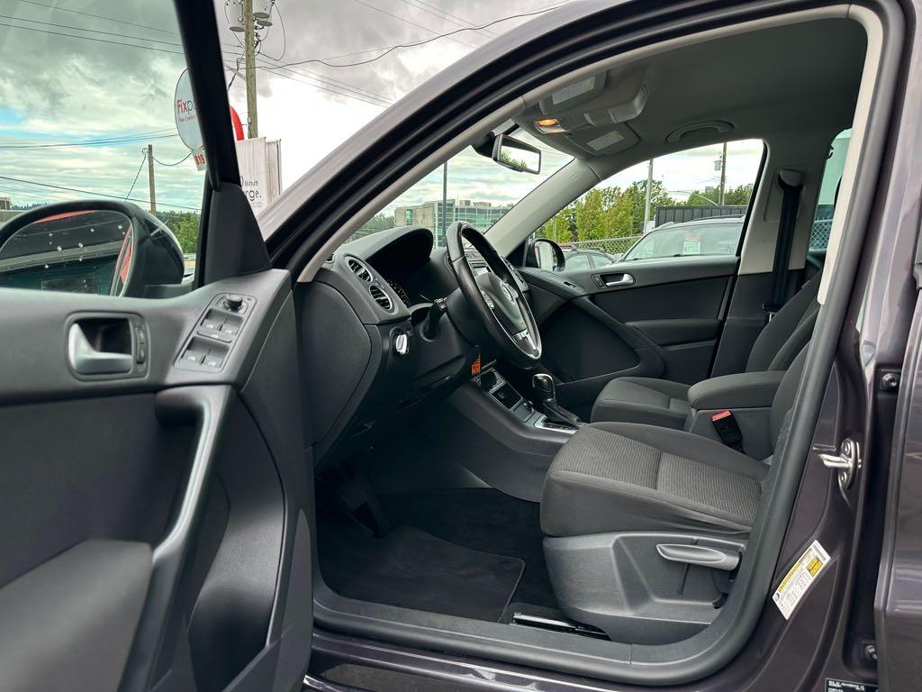 2016 Volkswagen Tiguan Comfortline for sale at Drive Point Auto in Coquitlam, BC — photo 11 of 22