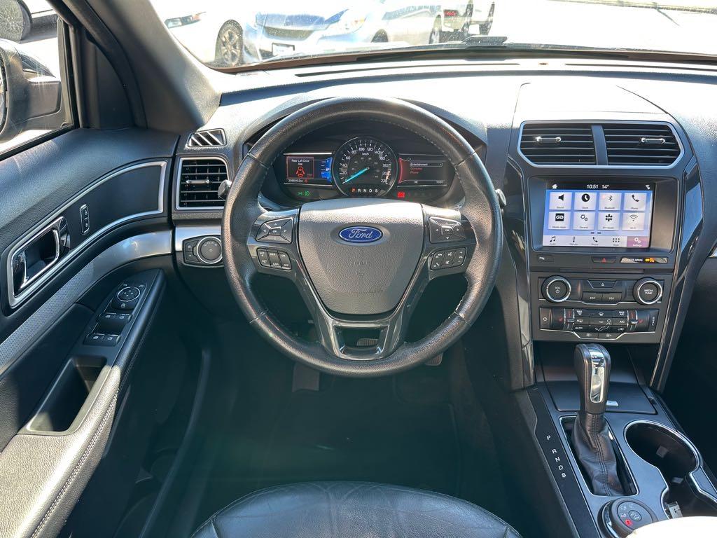 2017 Ford Explorer XLT for sale at Drive Point Auto in Coquitlam, BC — photo 11 of 22
