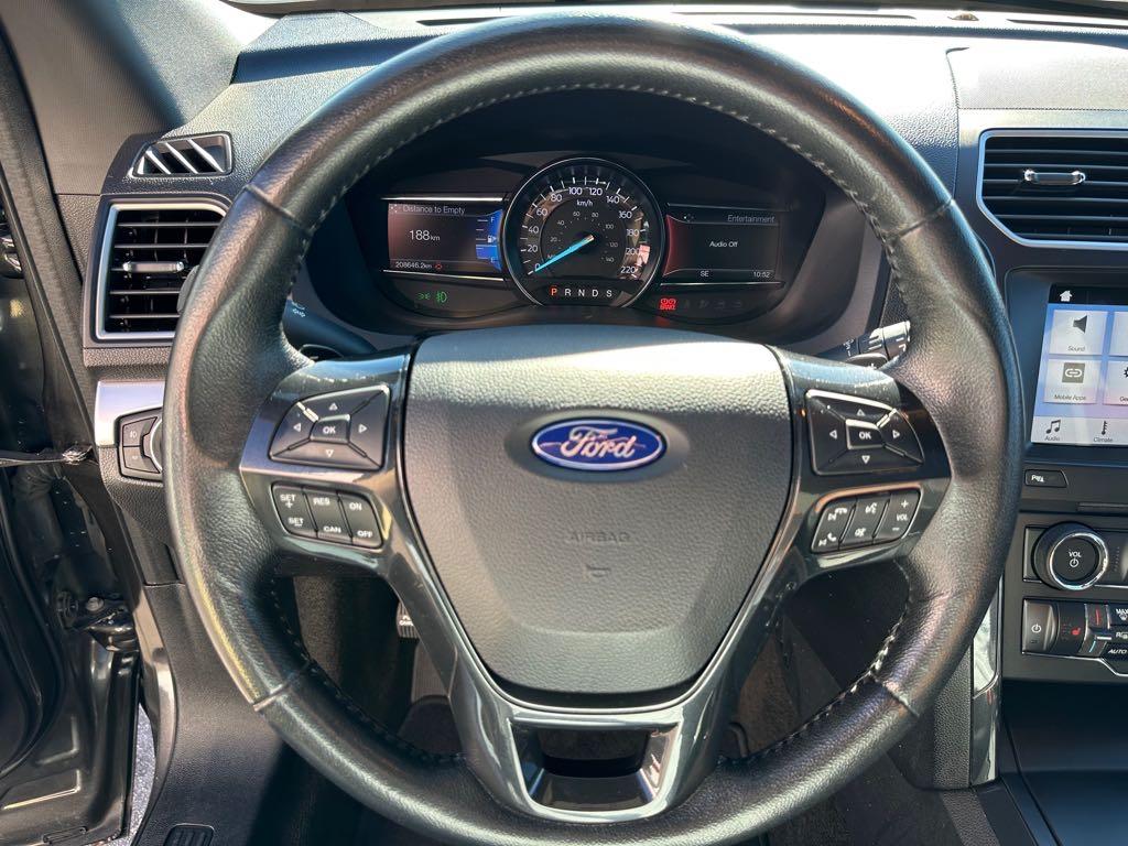 2017 Ford Explorer XLT for sale at Drive Point Auto in Coquitlam, BC — photo 16 of 22