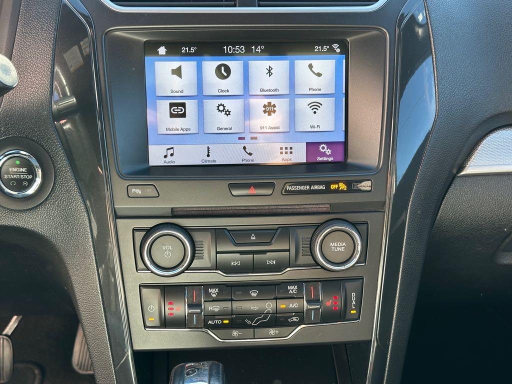 2017 Ford Explorer XLT for sale at Drive Point Auto in Coquitlam, BC — photo 17 of 22