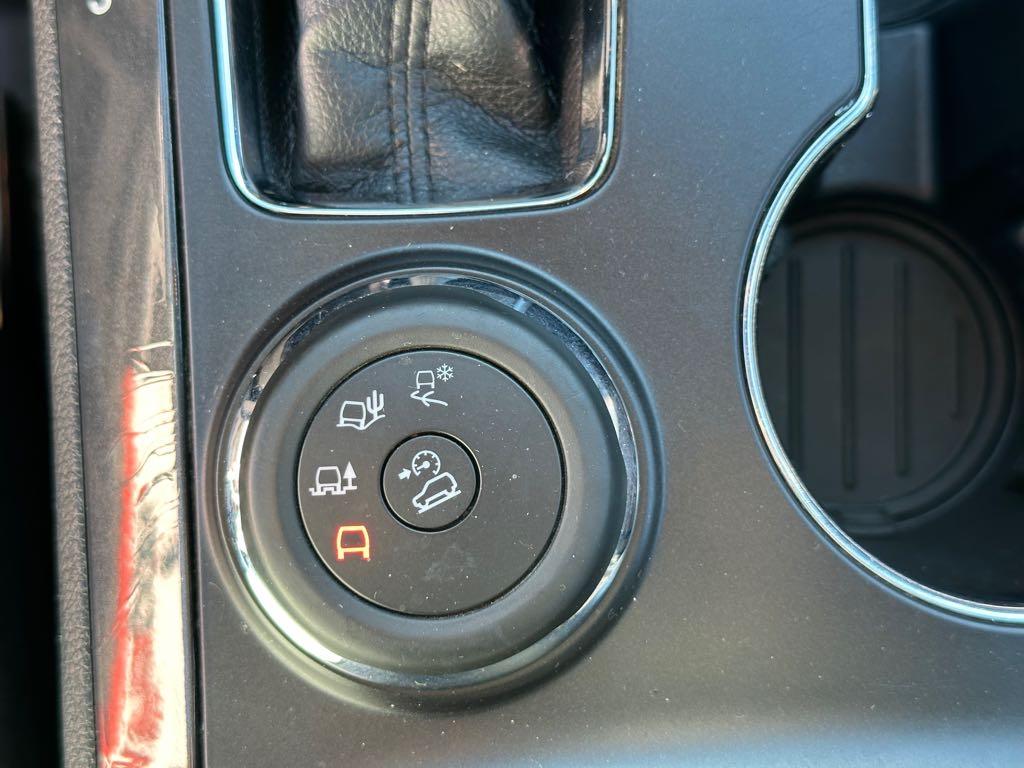 2017 Ford Explorer XLT for sale at Drive Point Auto in Coquitlam, BC — photo 19 of 22