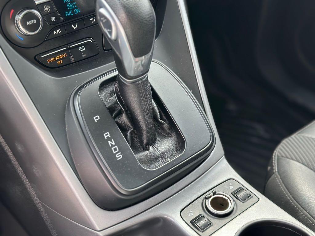 2015 Ford Escape SE for sale at Drive Point Auto in Coquitlam, BC — photo 19 of 21