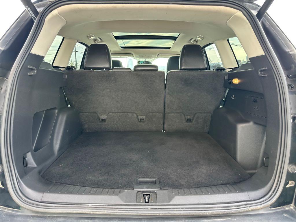2015 Ford Escape SE for sale at Drive Point Auto in Coquitlam, BC — photo 7 of 21