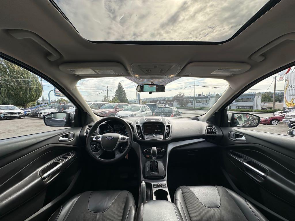 2015 Ford Escape SE for sale at Drive Point Auto in Coquitlam, BC — photo 9 of 21