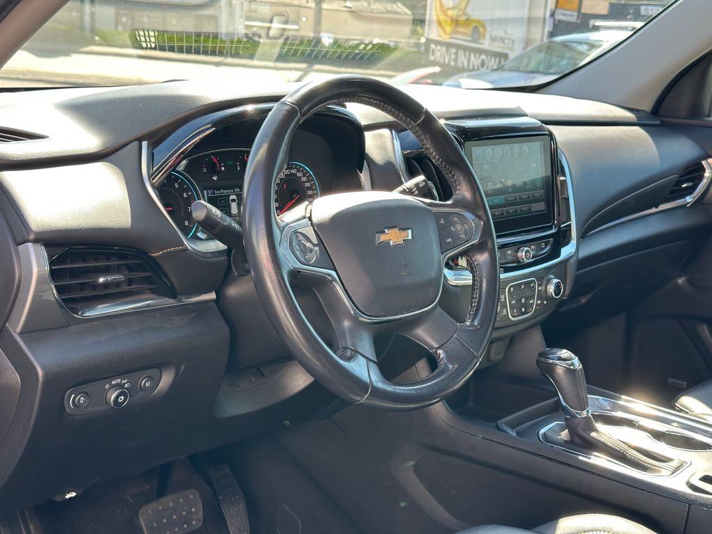 2018 Chevrolet Traverse LT for sale at Drive Point Auto in Coquitlam, BC — photo 13 of 22