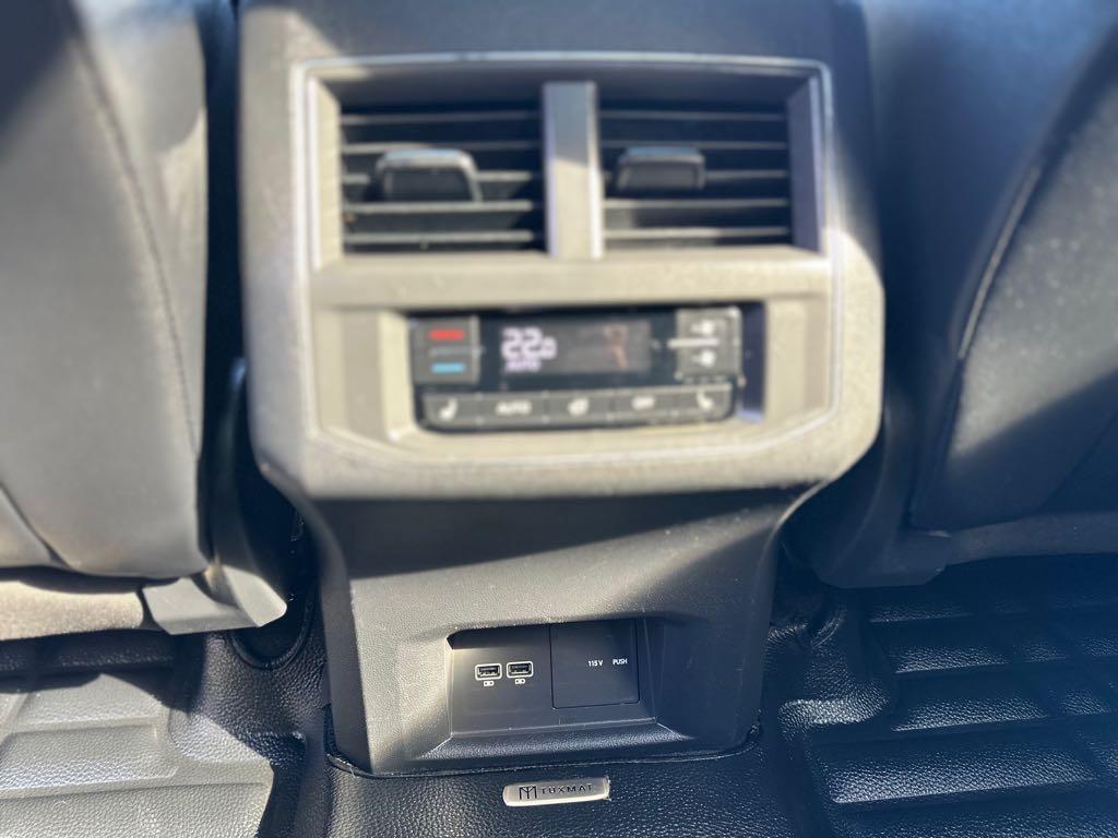 2019 Volkswagen Atlas Execline for sale at Drive Point Auto in Coquitlam, BC — photo 11 of 22