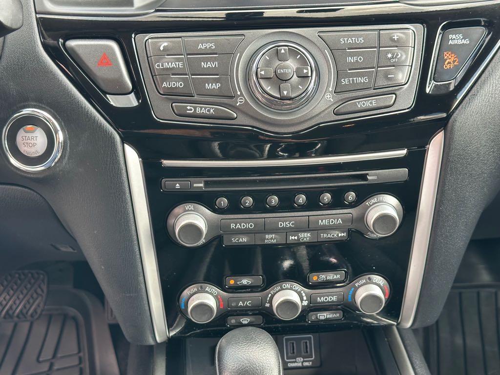2018 Nissan Pathfinder SV for sale at Drive Point Auto in Coquitlam, BC — photo 17 of 21