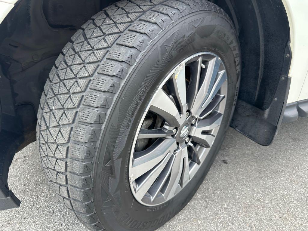 2018 Nissan Pathfinder SV for sale at Drive Point Auto in Coquitlam, BC — photo 21 of 21