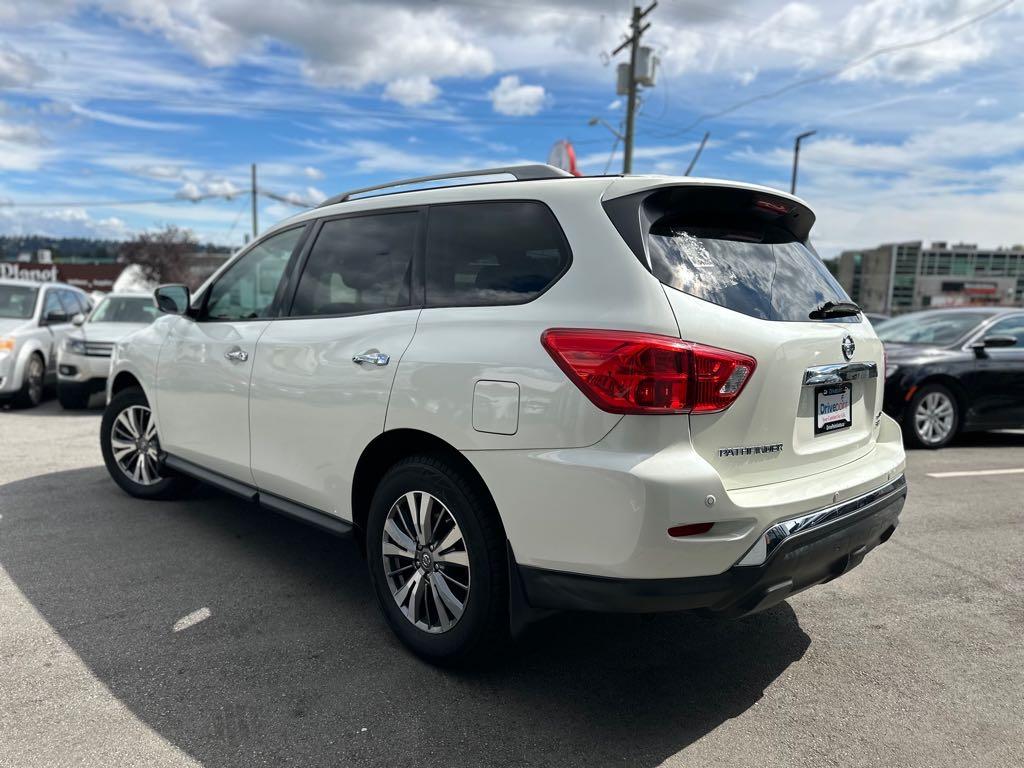 2018 Nissan Pathfinder SV for sale at Drive Point Auto in Coquitlam, BC — photo 3 of 21